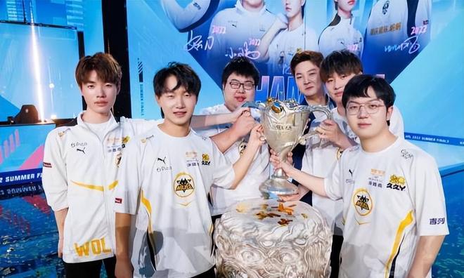 【前瞻】2025LPL春季赛 JDG vs TT，TT后劲不足恐难争胜