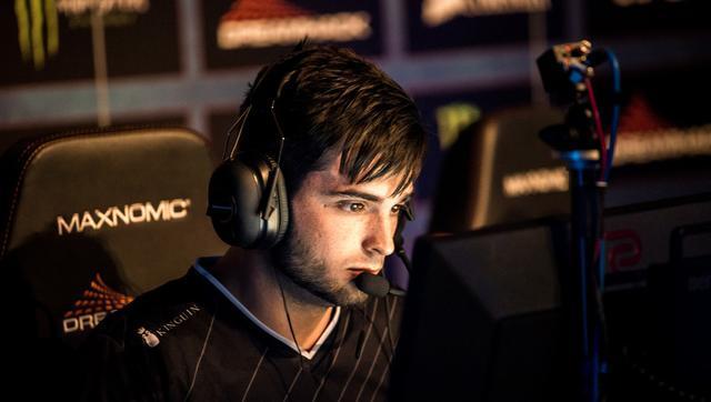 什么是“二人雀神”？解析快节奏对抗下的麻将变种逻辑。（揭秘“二人雀神”：快节奏对抗下的麻将变体逻辑解析）